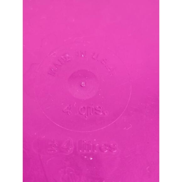 2 Tupperware Large Containers - Picture 4 of 5